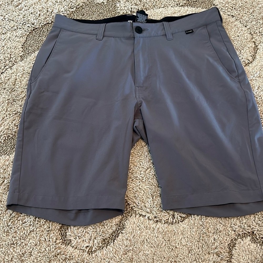 Travis Mathew dark grey short